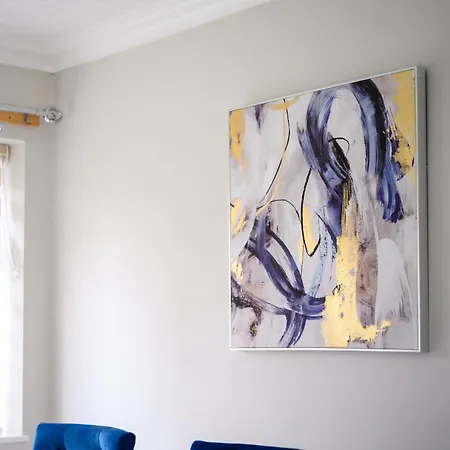 Stylish 3-Bed Close To Mcr City Centre For 8 Guests-2